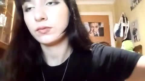 Mira online show from 11-28-25, 04:20