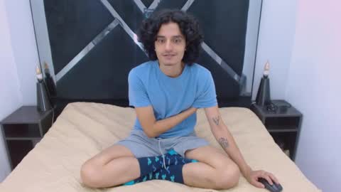 Snapshot of samisaturno chatting on 02-16-26, 08:05 samisaturno online show from 02-16-26, 08:05