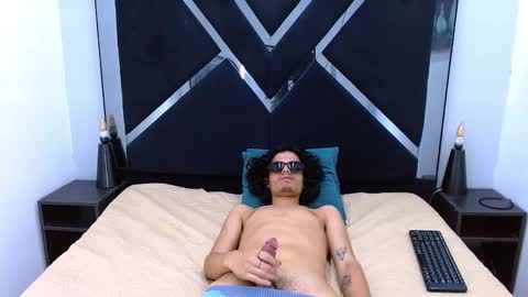 Snapshot of samisaturno chatting on 02-20-26, 07:03 samisaturno online show from 02-20-26, 07:03