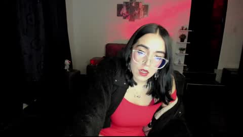 Snapshot of samismith77 chatting on 02-18-25, 11:41 SARA online show from 02-18-25, 11:41