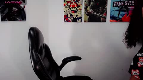 Samantha online show from 12-20-24, 02:19