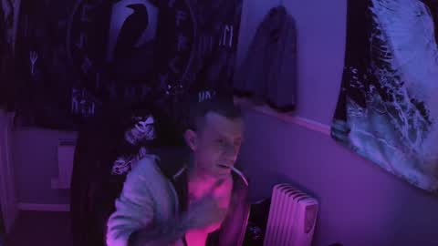 sammiboi38 online show from 12-20-24, 08:23