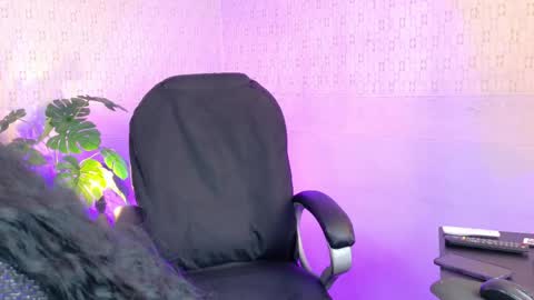 Snapshot of sammy_and_ithan chatting on 05-19-26, 10:10 Sammy and Ithan online show from 05-19-26, 10:10