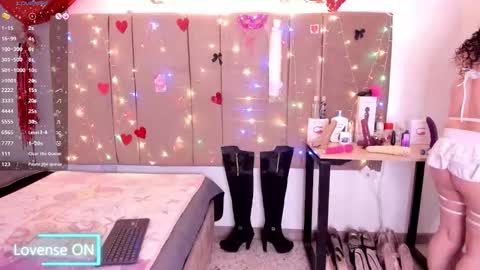 Snapshot of sammy_mature_ chatting on 11-14-25, 02:43 Sammy online show from 11-14-25, 02:43