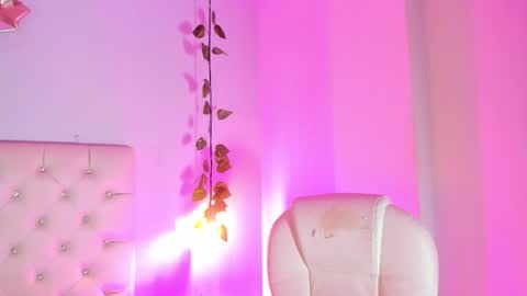 Samantha online show from 11-08-25, 06:46