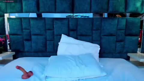 Snapshot of sammy_stonne chatting on 07-25-26, 02:03 sammy_stonne online show from 07-25-26, 02:03