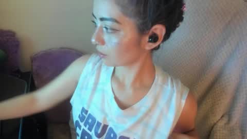   online show from 11-19-25, 07:08