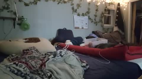 Snapshot of sammytimelove chatting on 02-26-25, 04:47 Sammy Time online show from 02-26-25, 04:47