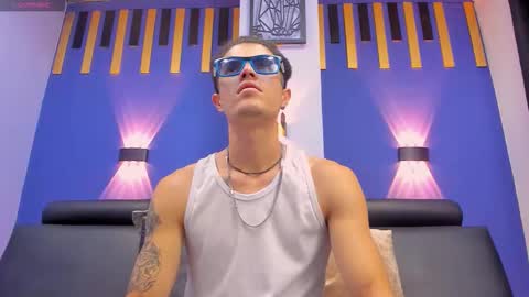 sammy model independiente online show from 10-24-25, 11:17