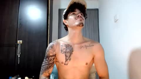 Snapshot of sammytop22 chatting on 06-01-26, 01:02 sammy model independiente online show from 06-01-26, 01:02