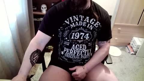 Snapshot of samoanthorn chatting on 12-02-25, 08:52 Samoanthorn online show from 12-02-25, 08:52