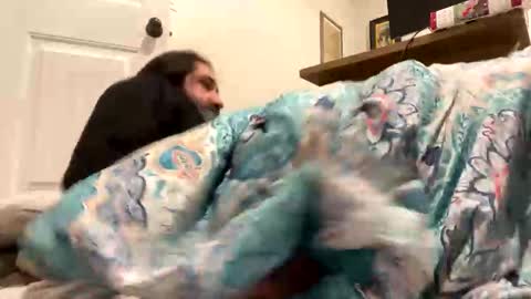 Snapshot of samplenini chatting on 12-17-25, 07:14 crazy runt online show from 12-17-25, 07:14