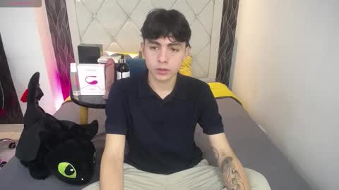 Snapshot of samu_foxxx chatting on 11-15-25, 08:27 SAMU online show from 11-15-25, 08:27