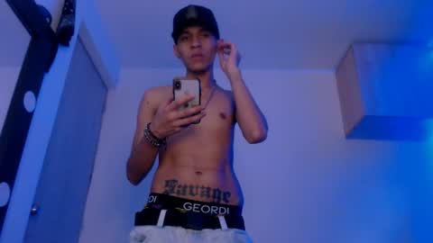 Snapshot of samuel_suarez chatting on 01-08-25, 08:49 online show from 01-08-25, 08:49