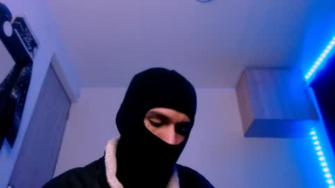 Snapshot of samuel_suarez chatting on 02-07-25, 09:05 online show from 02-07-25, 09:05