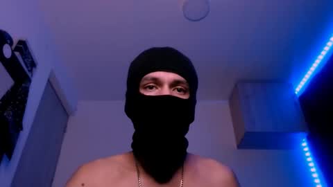 Snapshot of samuel_suarez chatting on 02-12-25, 01:41 online show from 02-12-25, 01:41