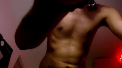 Snapshot of samuel_suarez chatting on 03-03-25, 11:55 online show from 03-03-25, 11:55