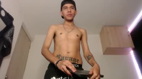 Snapshot of samuel_suarez chatting on 03-11-25, 10:53 online show from 03-11-25, 10:53