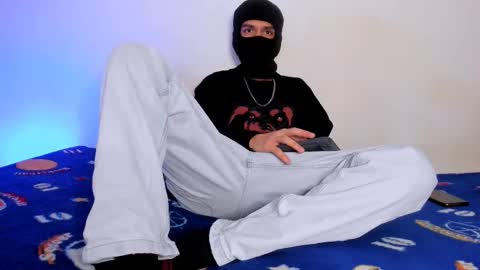 Snapshot of samuel_suarez chatting on 09-27-25, 09:36 online show from 09-27-25, 09:36