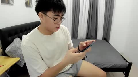 Sam online show from 09-09-25, 05:23