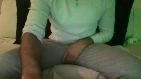 Snapshot of samwise2418 chatting on 12-27-24, 06:14 Sam W dick strip tease online show from 12-27-24, 06:14