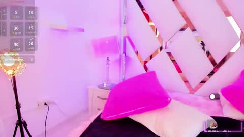 Snapshot of samy__milf chatting on 09-19-25, 09:37 Sammy online show from 09-19-25, 09:37