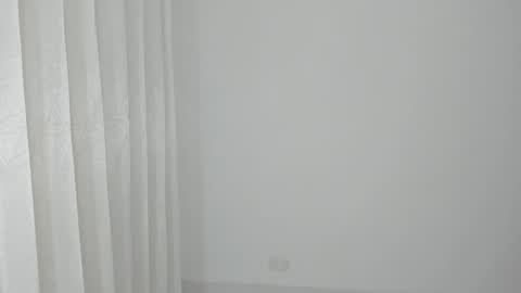 Snapshot of samy_jonnes_ chatting on 01-10-25, 11:18 Hello I am absent due to a family calamity I will return soon-hola estoy ausente por un problema familiar volvere pronto. online show from 01-10-25, 11:18