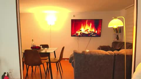 Hello I am absent due to a family calamity I will return soon-hola estoy ausente por un problema familiar volvere pronto. online show from 02-03-26, 12:09