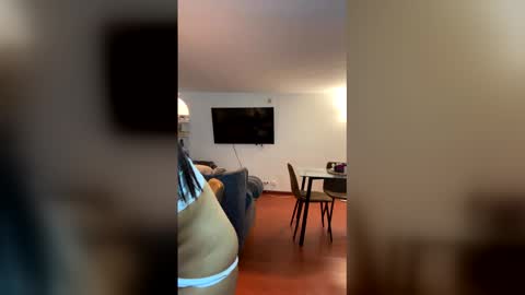 Hello I am absent due to a family calamity I will return soon-hola estoy ausente por un problema familiar volvere pronto. online show from 02-06-26, 12:26