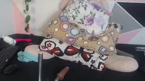 Snapshot of samy_sexx69 chatting on 05-16-26, 02:41 samy_sexx69 online show from 05-16-26, 02:41