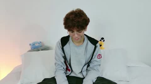 Snapshot of samy_twink chatting on 07-14-26, 03:00 Sammy online show from 07-14-26, 03:00