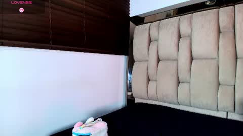 Snapshot of samygreyy_ chatting on 06-17-26, 08:10 SAMY GREY... online show from 06-17-26, 08:10