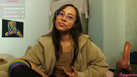 Snapshot of samyonichan chatting on 01-07-25, 07:20 Special show on 17 december and 23 UwU online show from 01-07-25, 07:20