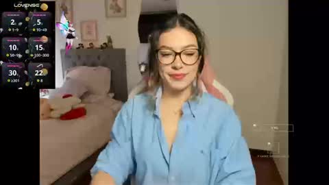 Snapshot of samysweet_8 chatting on 09-12-25, 04:07 Samanta online show from 09-12-25, 04:07