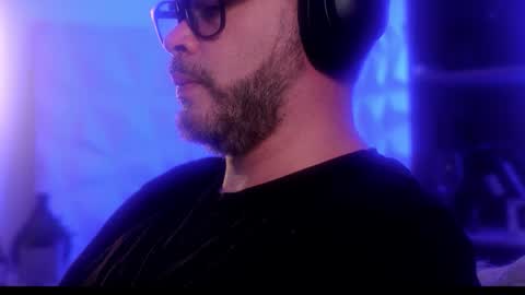 Sanders online show from 12-19-25, 01:56