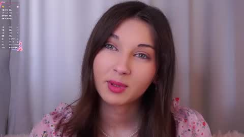 Snapshot of sandili chatting on 06-17-26, 03:42 Isabel but you can call me Bella online show from 06-17-26, 03:42