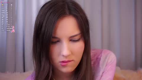 Snapshot of sandili chatting on 06-19-26, 03:33 Isabel but you can call me Bella online show from 06-19-26, 03:33