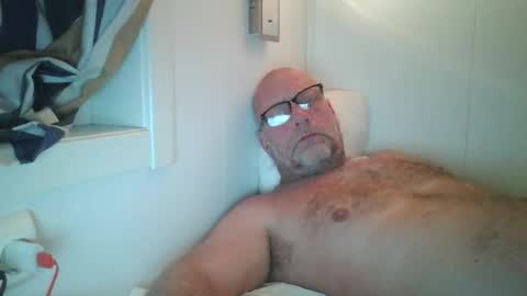 Snapshot of sandnesrune523 chatting on 12-14-25, 05:02 sandnesrune523 online show from 12-14-25, 05:02