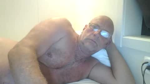 sandnesrune523 online show from 06-09-26, 05:08