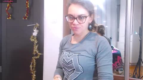 Snapshot of sandra10031989 chatting on 01-06-25, 04:13 Sandra online show from 01-06-25, 04:13