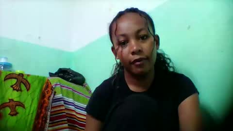 sandra1253099 online show from 12-17-25, 06:30