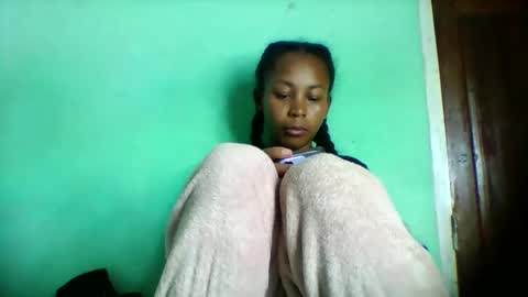 sandra1253099 online show from 03-29-26, 06:52