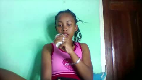 Snapshot of sandra1253099 chatting on 04-19-26, 06:13 sandra1253099 online show from 04-19-26, 06:13