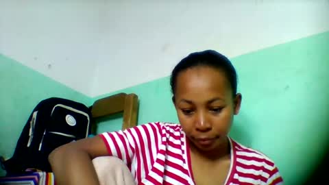 Snapshot of sandra1253099 chatting on 07-12-26, 06:04 sandra1253099 online show from 07-12-26, 06:04