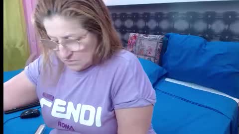 SANDRA online show from 05-25-26, 10:43