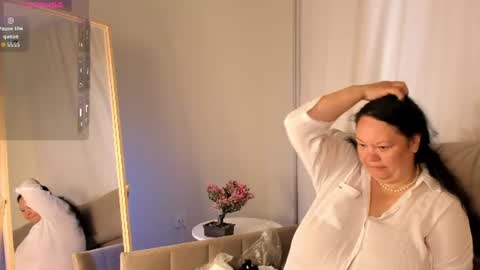Snapshot of sandra__jackson chatting on 06-17-26, 02:58 sandra__jackson online show from 06-17-26, 02:58