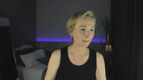 Snapshot of sandra_kind chatting on 01-27-25, 05:47 Sandra online show from 01-27-25, 05:47