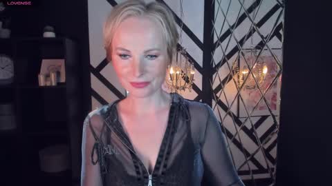 Snapshot of sandra_kind chatting on 02-14-25, 11:42 Sandra online show from 02-14-25, 11:42