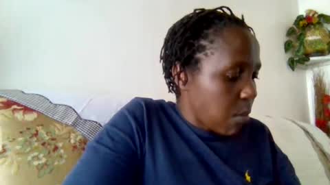 Snapshot of sandra_milly chatting on 07-08-26, 11:48 sandra online show from 07-08-26, 11:48