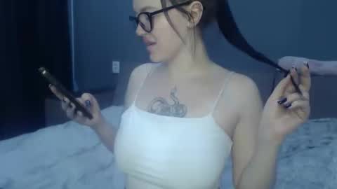 sandra_smith3007 online show from 06-03-26, 06:27